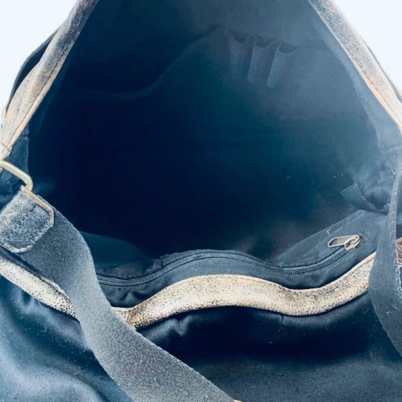 Wilsons Leather Pelle Studio Distressed Bag - Picture 8 of 8